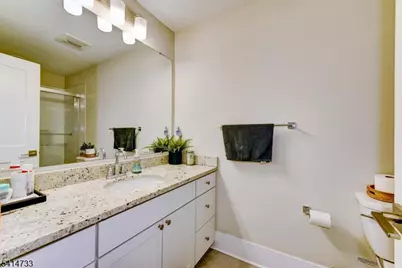 736 Station Rd, Dunellen, NJ 08812 - Photo 40