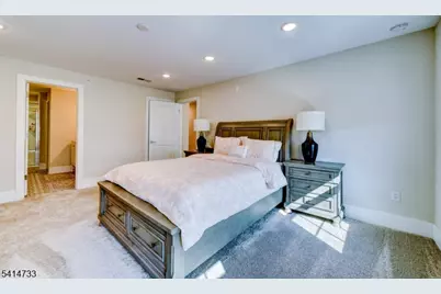 736 Station Rd, Dunellen, NJ 08812 - Photo 32