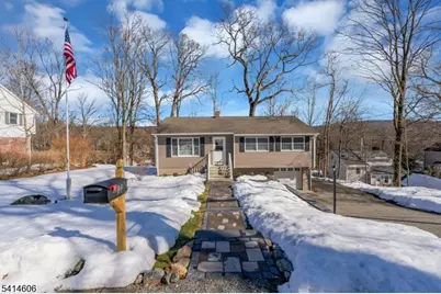 31 Weir Pl, Ringwood, NJ 07456 - Photo 4