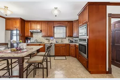 749 Cleveland Ave, Elizabeth, NJ 07208 - Photo 10