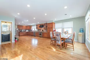 21 Phoenix Ave, Morristown, NJ 07960 - Photo 1