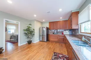 21 Phoenix Ave, Morristown, NJ 07960 - Photo 2