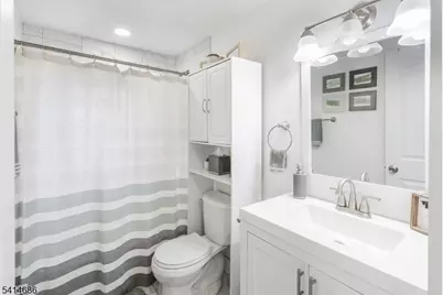 17 Woodstone Rd, Rockaway, NJ 07866 - Photo 8