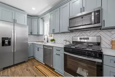 18 Hilton Ave, Maplewood, NJ 07040 - Photo 4