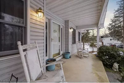 142 N Locust Lake Rd, Hope Township, NJ 07825 - Photo 2