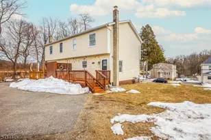 46A Walnut St, Pompton Lakes, NJ 07442 - Photo 22
