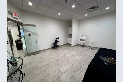 90 W Mount Pleasant Ave, Livingston, NJ 07039 - Photo 4