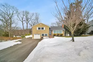 149 Hillside Ave, Berkeley Heights Township, NJ 07922 - Photo 1