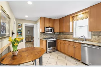 645 Roosevelt St, Westfield, NJ 07090 - Photo 10