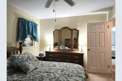 10 Sunrise Ave, Bloomingdale, NJ 07403 - Photo 12