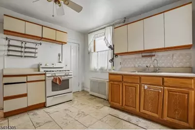 68 Chestnut St, Montclair, NJ 07042 - Photo 14