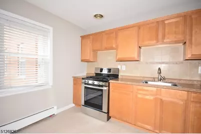 65-1B Knox Ter #1B, Wayne, NJ 07470 - Photo 2