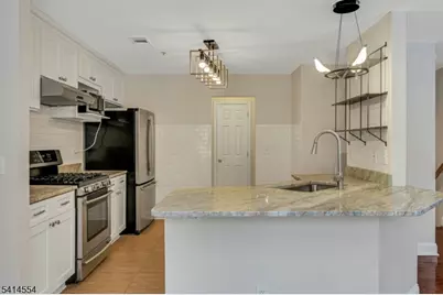 24 Dudley Ct, Green Brook Township, NJ 08812 - Photo 8