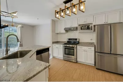 24 Dudley Ct, Green Brook Township, NJ 08812 - Photo 6