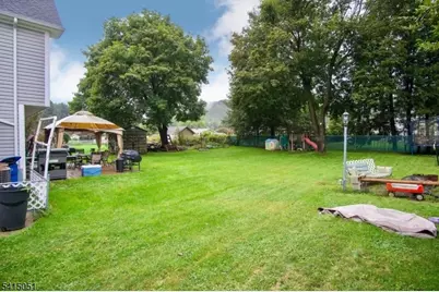 4 Budd St, Roxbury Township, NJ 07852 - Photo 20