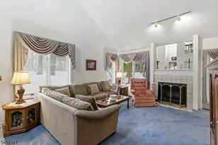 20 Heritage Ct, Jefferson Township, NJ 07438 - Photo 6