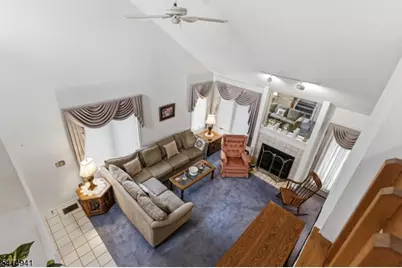 20 Heritage Ct, Jefferson Township, NJ 07438 - Photo 4