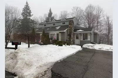 38 Highland Lakes Rd, Highland Lakes, NJ 07462 - Photo 4