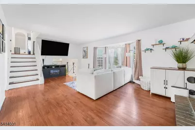 16 Woodland Trl, Sparta Township, NJ 07871 - Photo 6