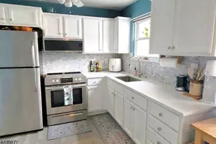 322 Richard Mine Rd N4, Rockaway Township, NJ 07885 - Photo 4