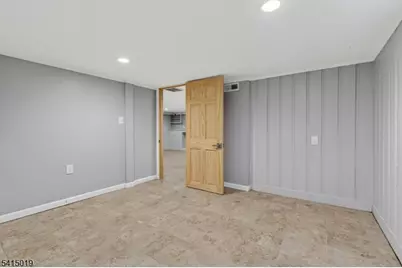 2096 Lentz Ave, Union Township, NJ 07083 - Photo 22