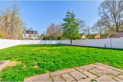 132 W 6th Ave, Roselle, NJ 07203 - Photo 34