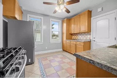 35 Dawson Ave, Clifton, NJ 07012 - Photo 6