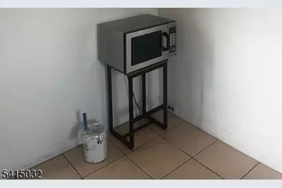 248 Terrace Ave, Hasbrouck Heights, NJ 07604 - Photo 6