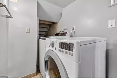 2096 Lentz Ave, Union Township, NJ 07083 - Photo 22