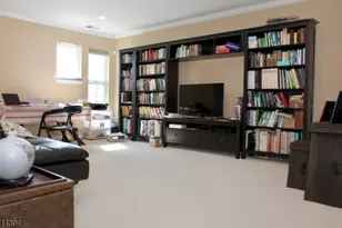 105 Swing Bridge Ln, South Bound Brook Boro, NJ 08880 - Photo 8