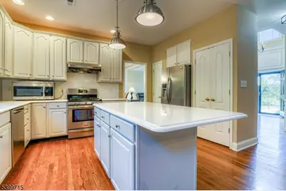 5 Hidden Valley Way, Franklin Township, NJ 08802 - Photo 14