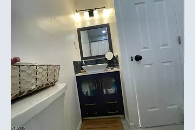 11 Raymond Pl, Hawthorne, NJ 07506 - Photo 22