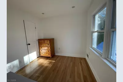 11 Raymond Pl, Hawthorne, NJ 07506 - Photo 16