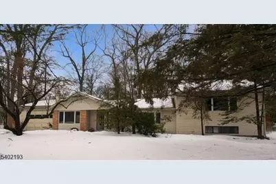 28 Deer Trail Lake Rd, Hardyston Township, NJ 07460 - Photo 1