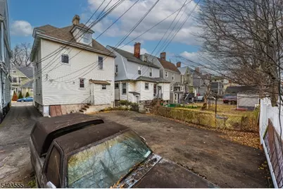 92 N 19th St, East Orange, NJ 07017 - Photo 20