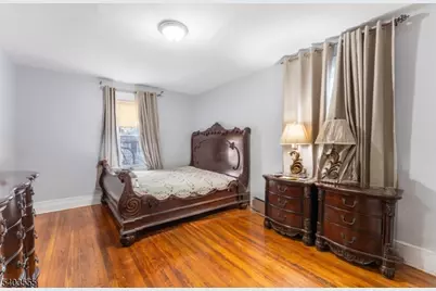 92 N 19th St, East Orange, NJ 07017 - Photo 6