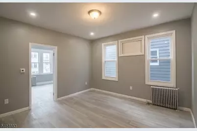 127 Brookwood St #2, East Orange, NJ 07018 - Photo 4