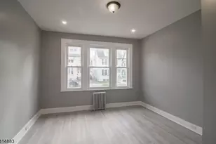 127 Brookwood St, East Orange, NJ 07018 - Photo 6