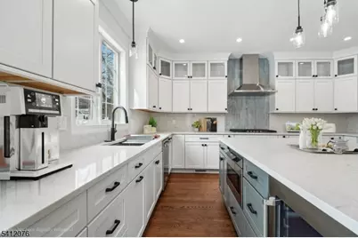 4 Plymouth Dr, Livingston, NJ 07039 - Photo 4