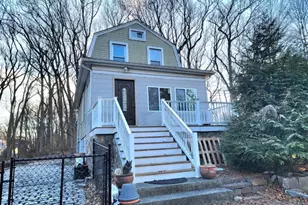 906 Center St, Scotch Plains Township, NJ 07076 - Photo 1