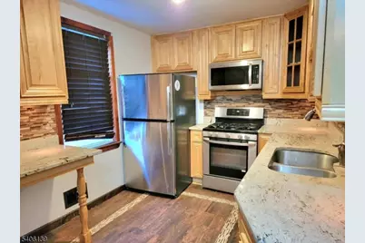 906 Center St, Scotch Plains Township, NJ 07076 - Photo 6