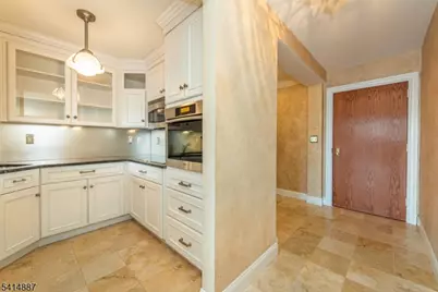 300 Main St #915, Little Falls Township, NJ 07424 - Photo 4