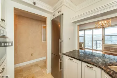 300 Main St #915, Little Falls Township, NJ 07424 - Photo 6