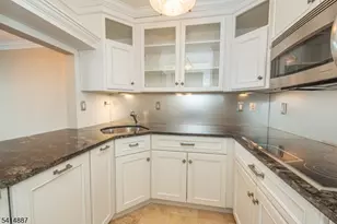 300 Main St, Little Falls Township, NJ 07424 - Photo 8