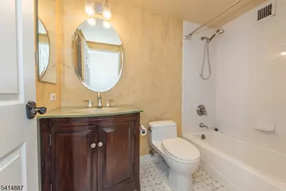 300 Main St #915, Little Falls Township, NJ 07424 - Photo 18