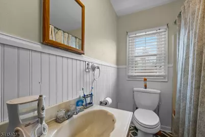 60 Belleview Ave, Butler, NJ 07405 - Photo 32