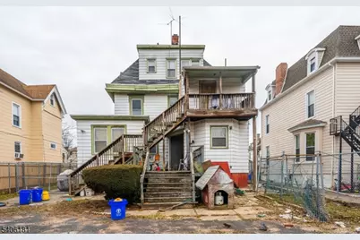 70 N Essex Ave, Orange, NJ 07050 - Photo 18