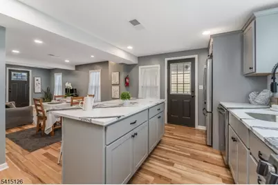 52 Lewis St, Phillipsburg, NJ 08865 - Photo 8