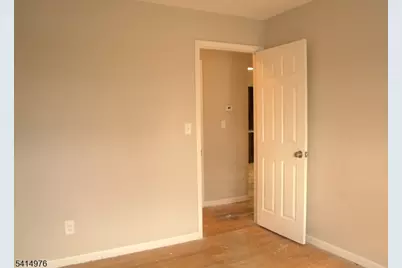 85 Rock Rd, Hawthorne, NJ 07506 - Photo 16