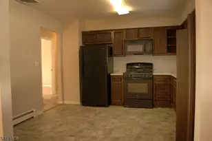 85 Rock Rd, Hawthorne, NJ 07506 - Photo 10